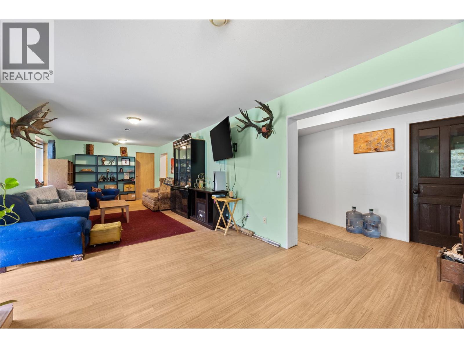 1120 Yellowhead Highway S, Mclure, British Columbia  V0E 2H0 - Photo 25 - 10390621