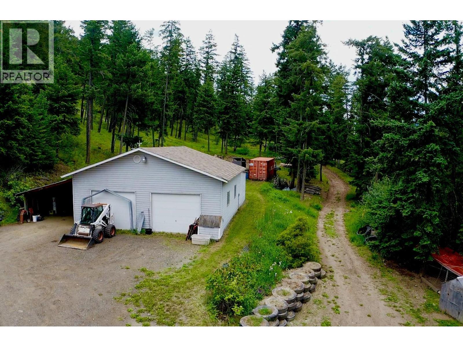 1120 Yellowhead Highway S, Mclure, British Columbia  V0E 2H0 - Photo 3 - 10390621