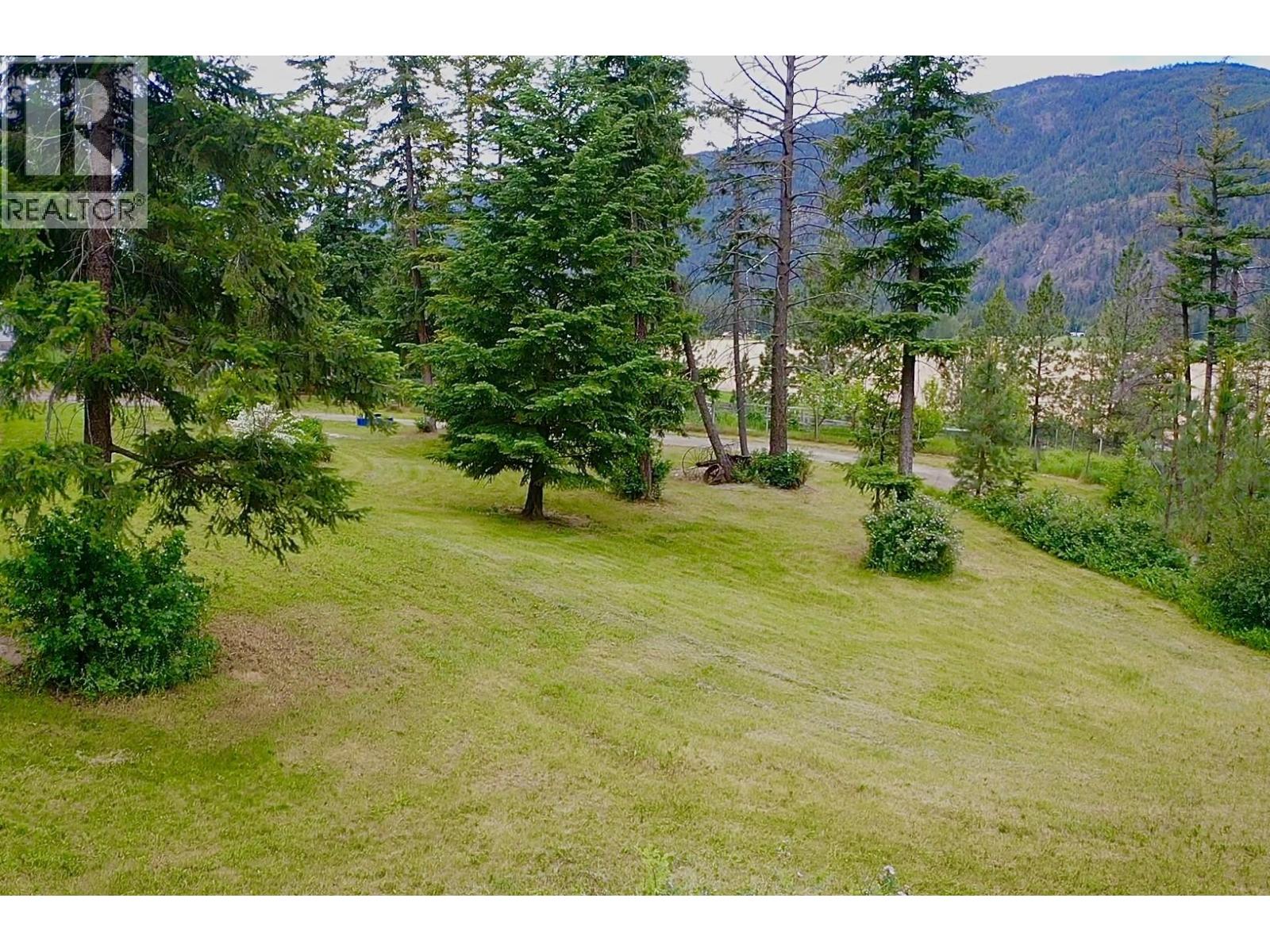 1120 Yellowhead Highway S, Mclure, British Columbia  V0E 2H0 - Photo 34 - 10390621