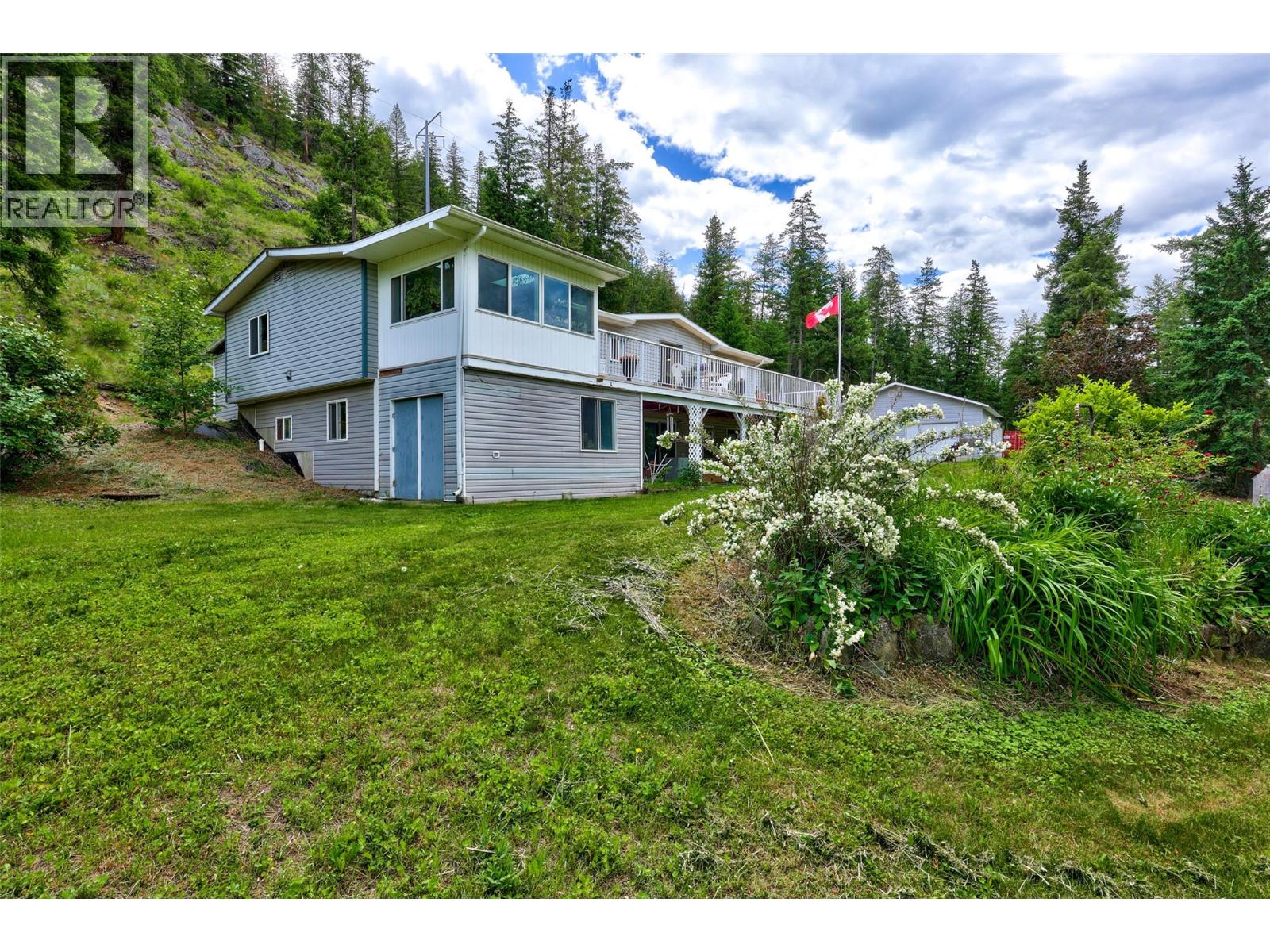 1120 Yellowhead Highway S, Mclure, British Columbia  V0E 2H0 - Photo 39 - 10390621