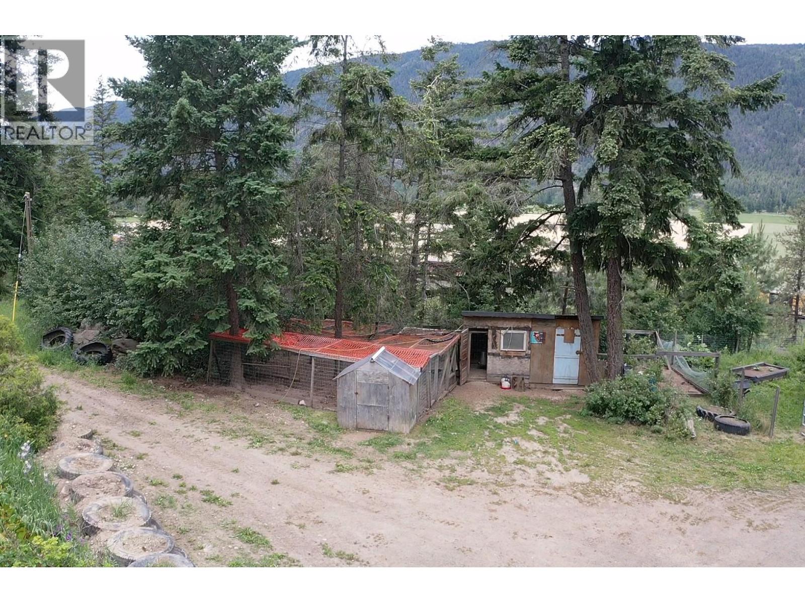 1120 Yellowhead Highway S, Mclure, British Columbia  V0E 2H0 - Photo 46 - 10390621