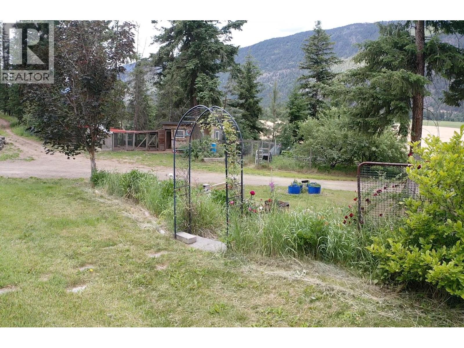 1120 Yellowhead Highway S, Mclure, British Columbia  V0E 2H0 - Photo 47 - 10390621