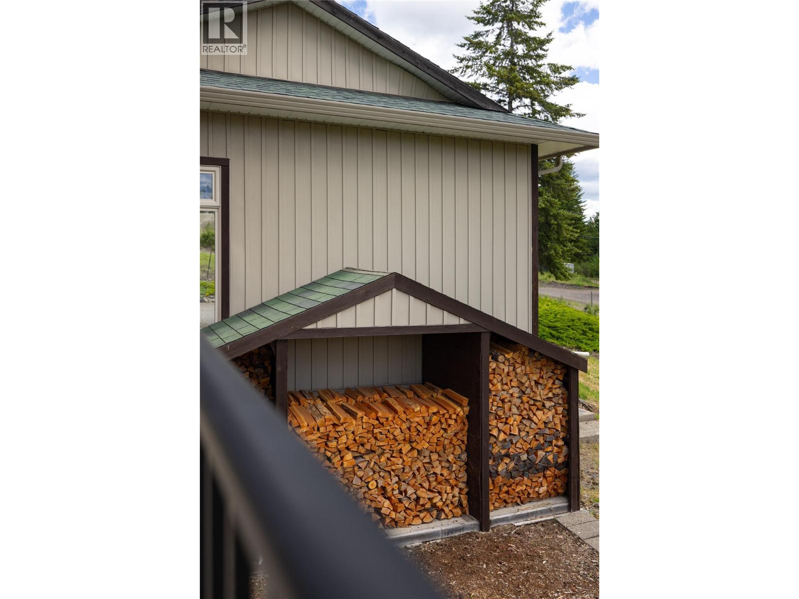 5128 Bolean Lake Road, Falkland, British Columbia  V0E 1W0 - Photo 41 - 10390180