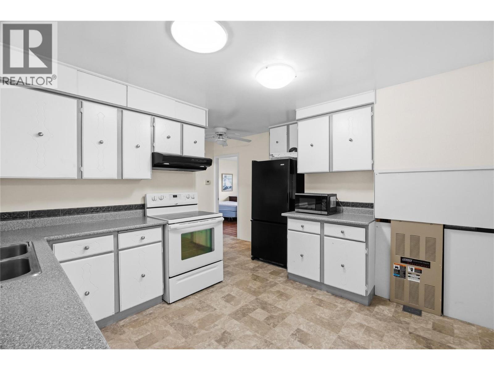 39 Granby Place, Penticton, British Columbia  V2A 2Z3 - Photo 10 - 10390415