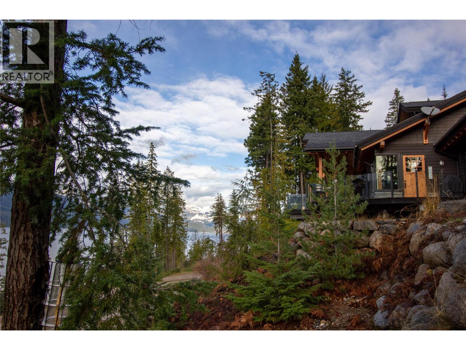 234 Walkers Lane, Kootenay Bay, British Columbia  V0B 1X0 - Photo 9 - 10390368
