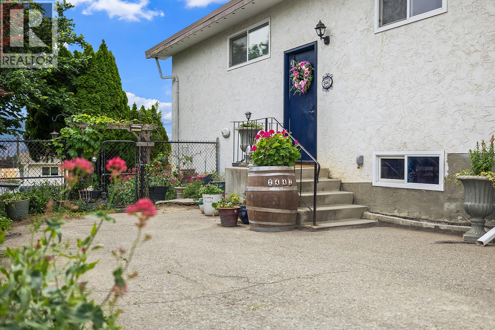 2447 Margaret Road, West Kelowna, British Columbia  V4T 1N6 - Photo 1 - 10390730
