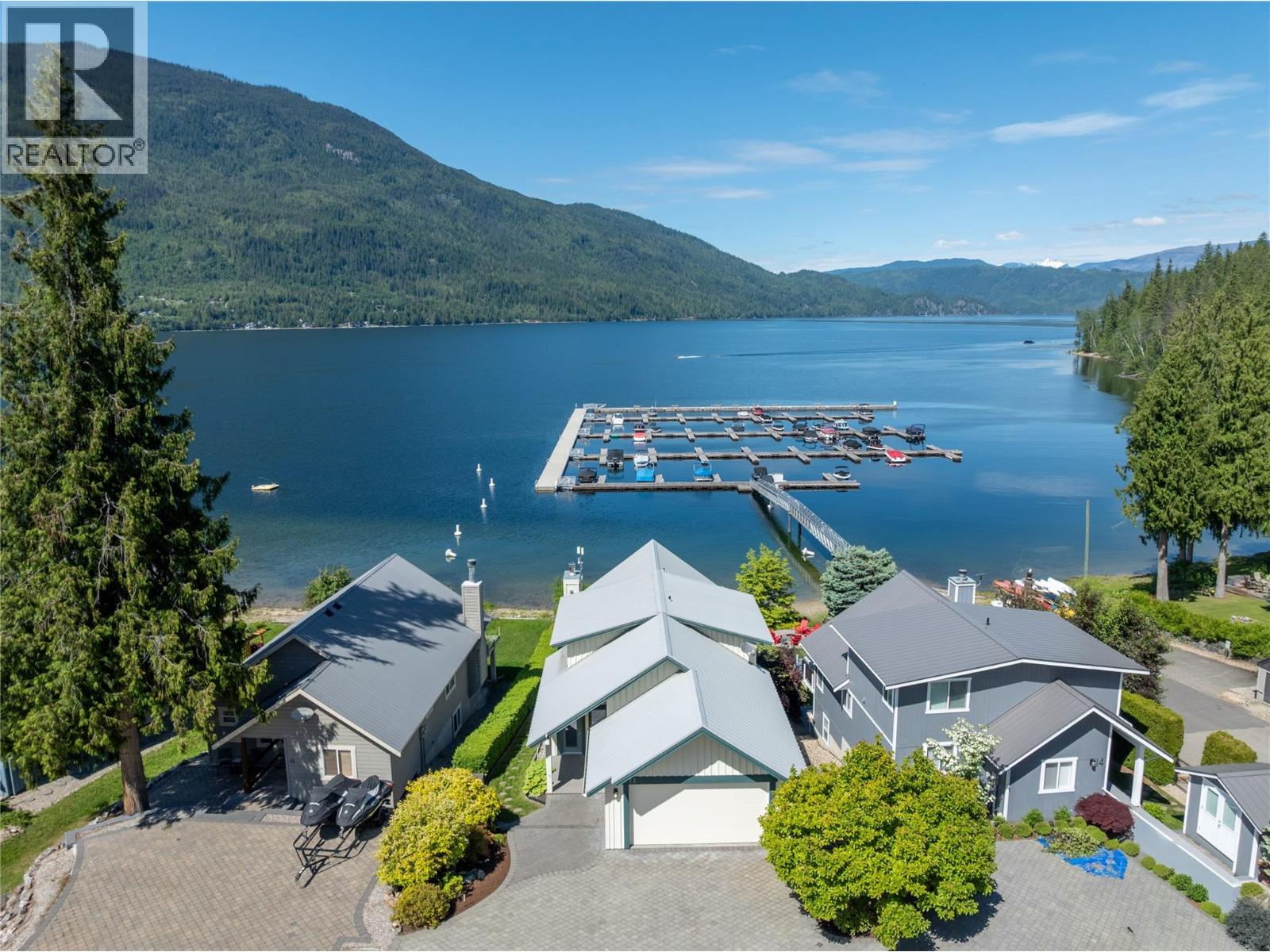 6421 Eagle Bay Road Unit# 13, Eagle Bay, British Columbia  V0E 1T0 - Photo 1 - 10388120