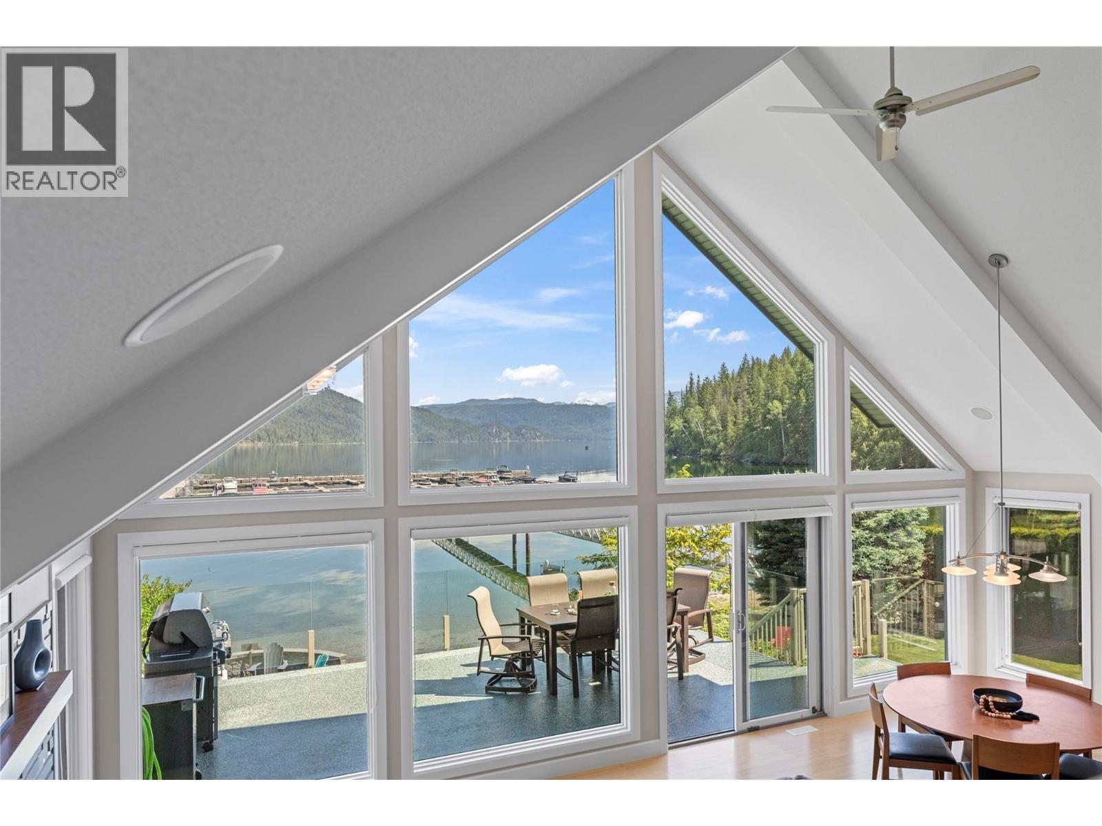 6421 Eagle Bay Road Unit# 13, Eagle Bay, British Columbia  V0E 1T0 - Photo 38 - 10388120