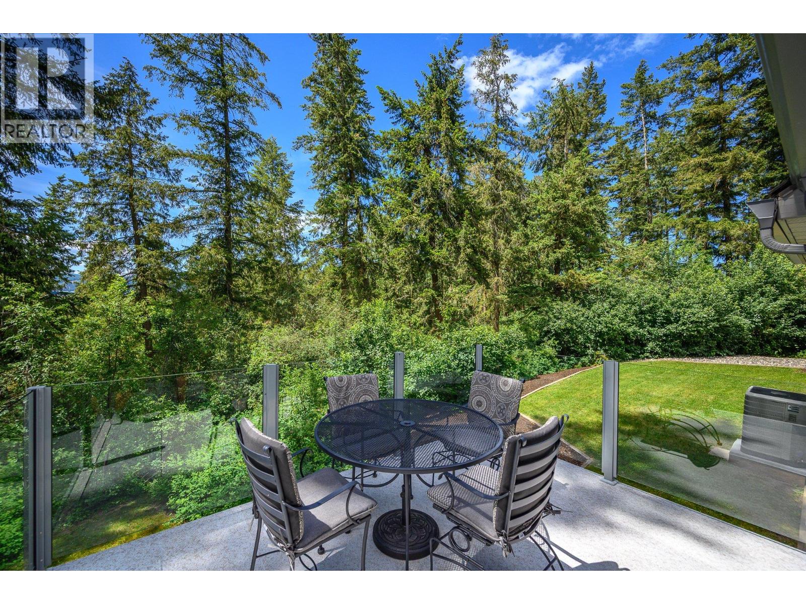 2245 Okanagan Street, Armstrong, British Columbia  V0E 1B0 - Photo 15 - 10390065