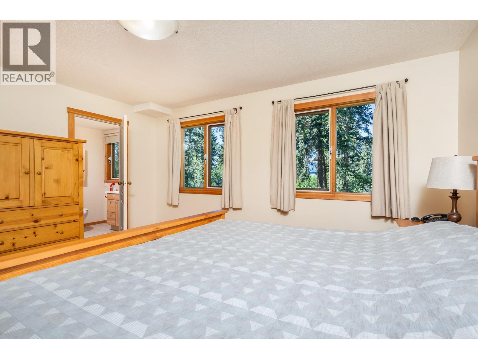 2245 Okanagan Street, Armstrong, British Columbia  V0E 1B0 - Photo 17 - 10390065