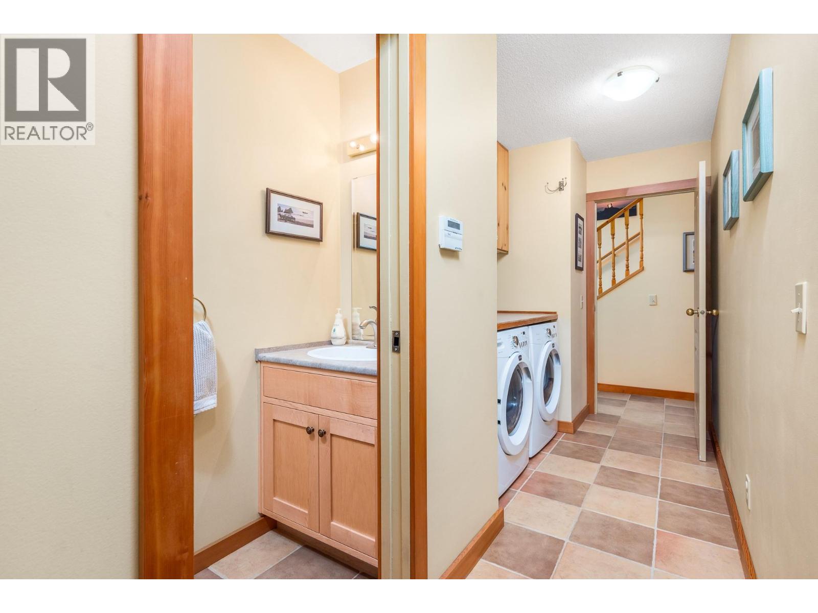 2245 Okanagan Street, Armstrong, British Columbia  V0E 1B0 - Photo 20 - 10390065