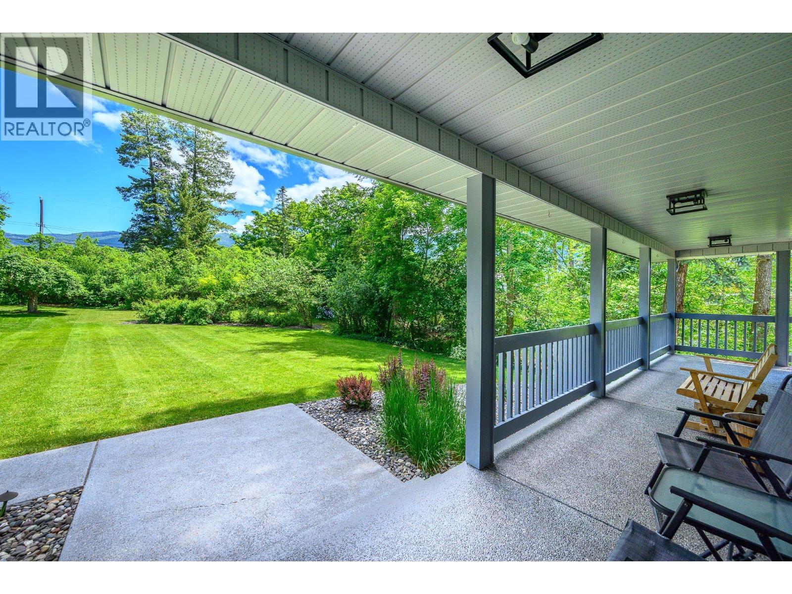 2245 Okanagan Street, Armstrong, British Columbia  V0E 1B0 - Photo 33 - 10390065