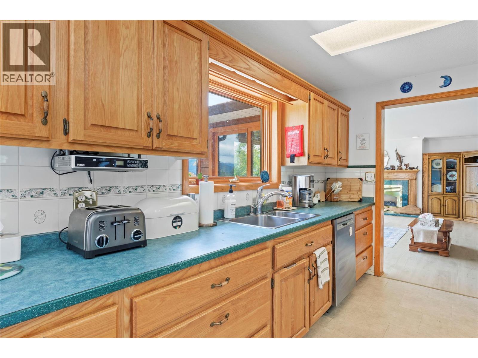 388 Sumac Road, Tappen, British Columbia  V0E 2X0 - Photo 4 - 10389682