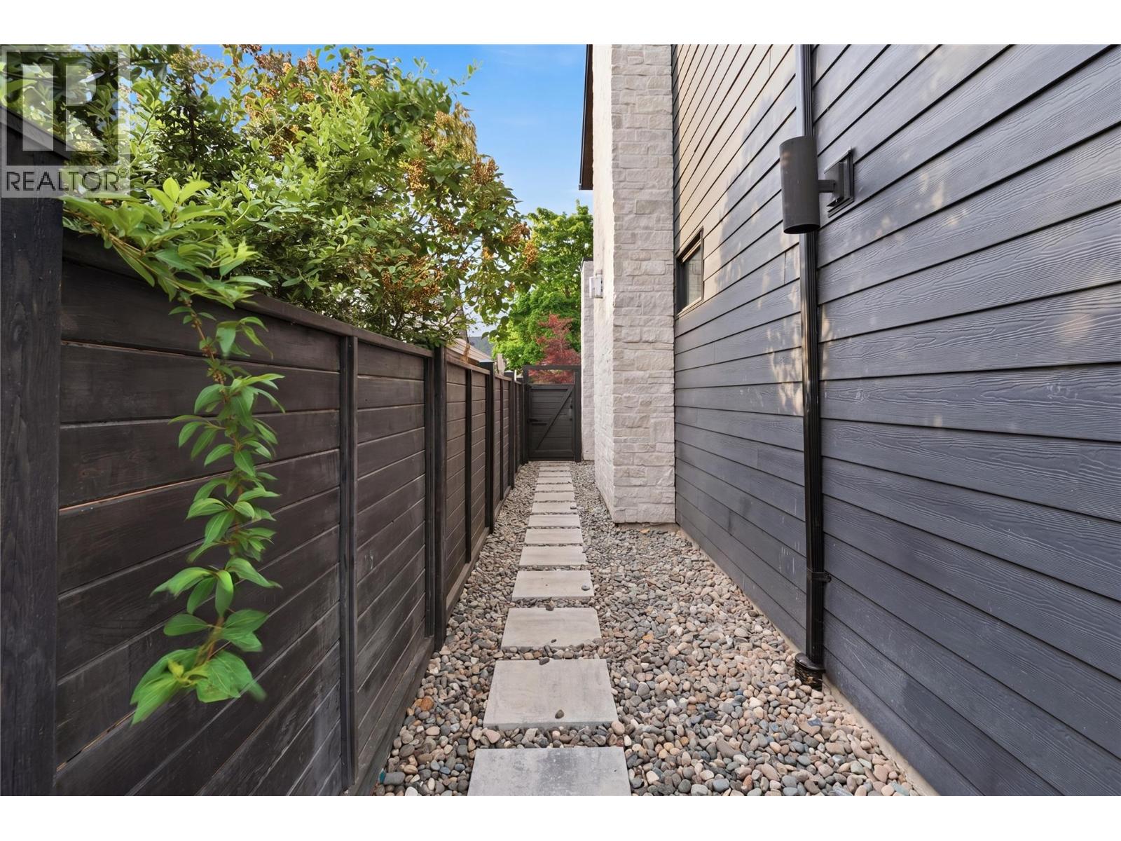 267 Lake Avenue, Kelowna, British Columbia  V1Y 5W6 - Photo 85 - 10390615