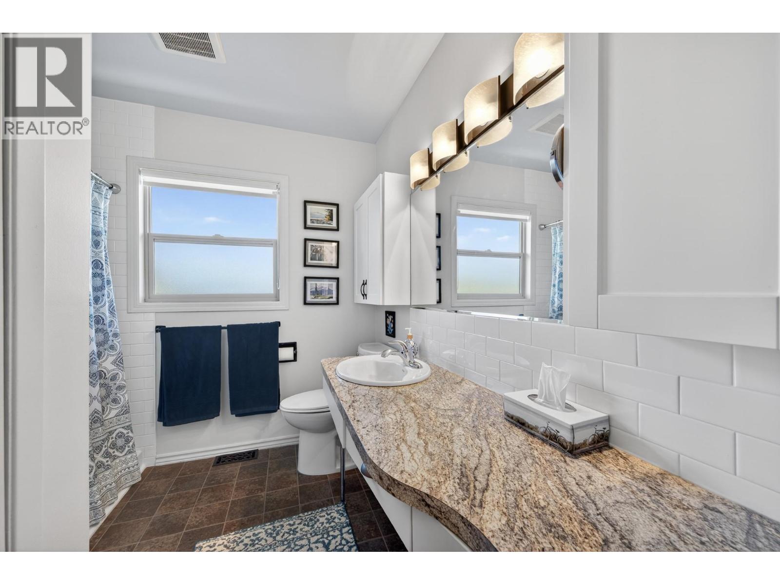237 Schubert Drive, Kamloops, British Columbia  V2B 2E1 - Photo 15 - 10390608