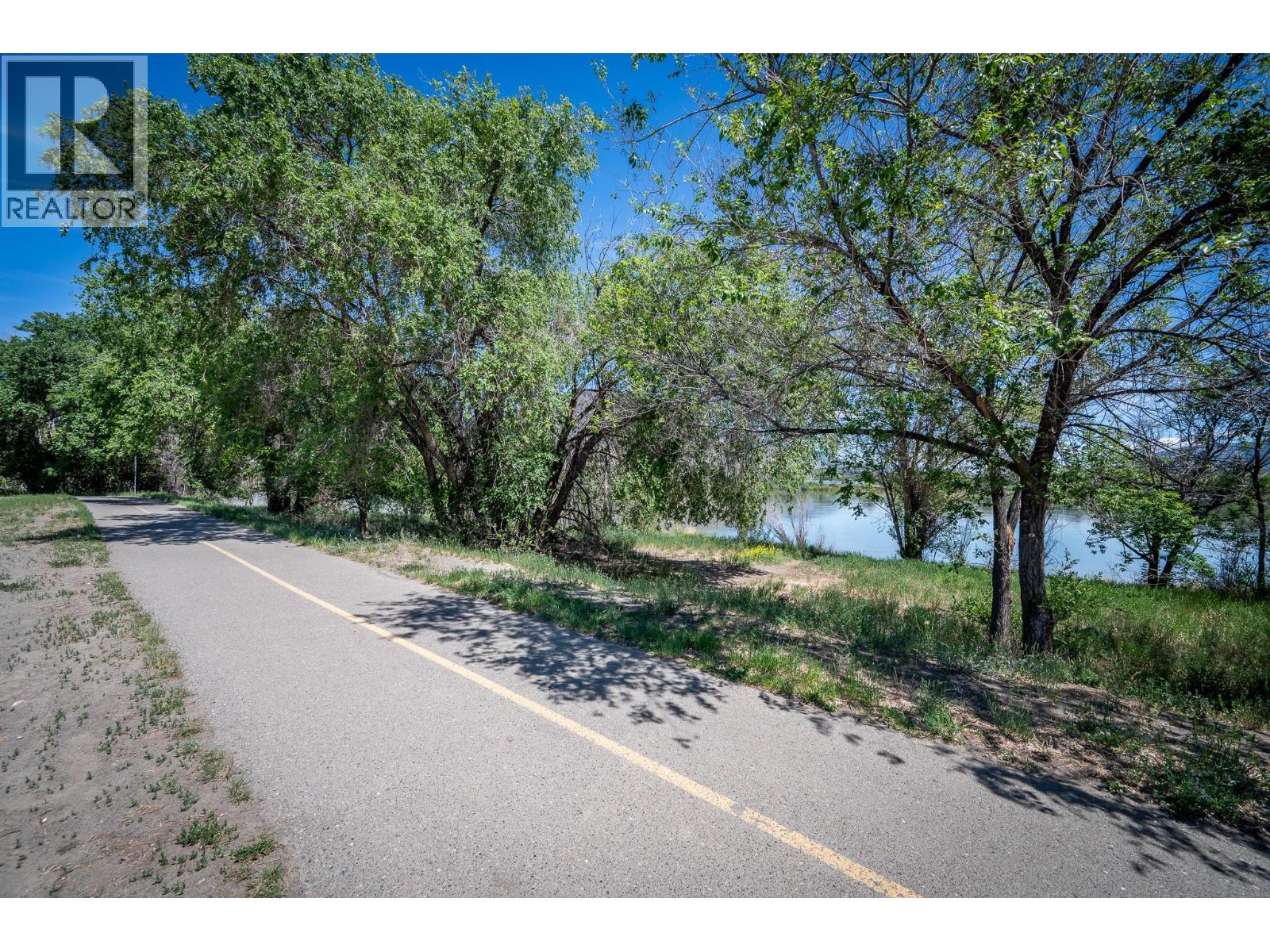 237 Schubert Drive, Kamloops, British Columbia  V2B 2E1 - Photo 38 - 10390608
