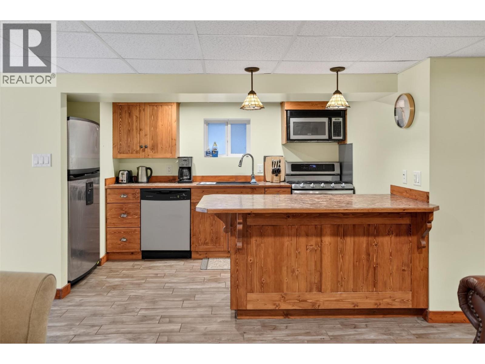 1911 Union Avenue, Rossland, British Columbia  V0G 1Y0 - Photo 49 - 10390025