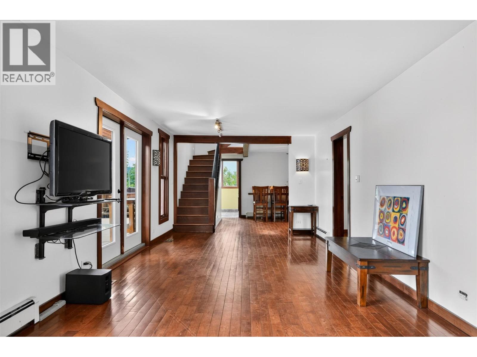 1911 Union Avenue, Rossland, British Columbia  V0G 1Y0 - Photo 6 - 10390025
