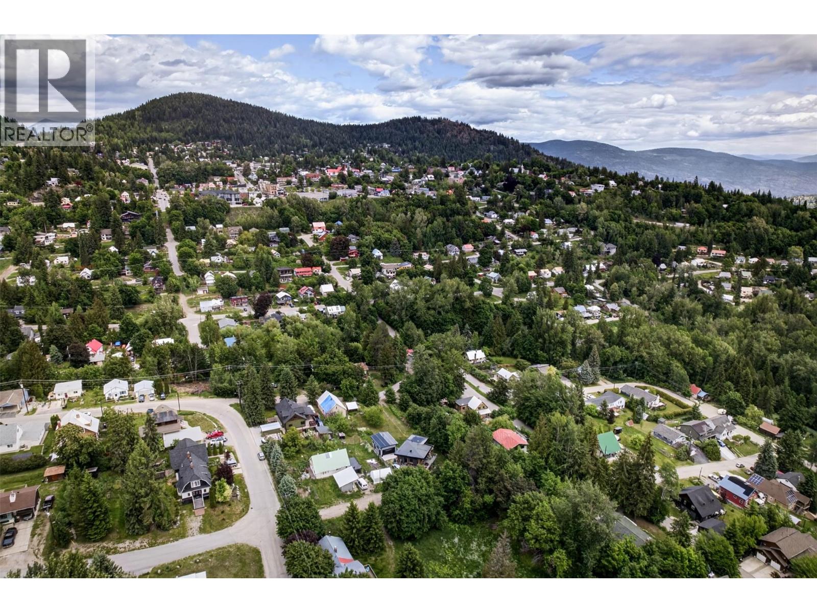 1911 Union Avenue, Rossland, British Columbia  V0G 1Y0 - Photo 63 - 10390025