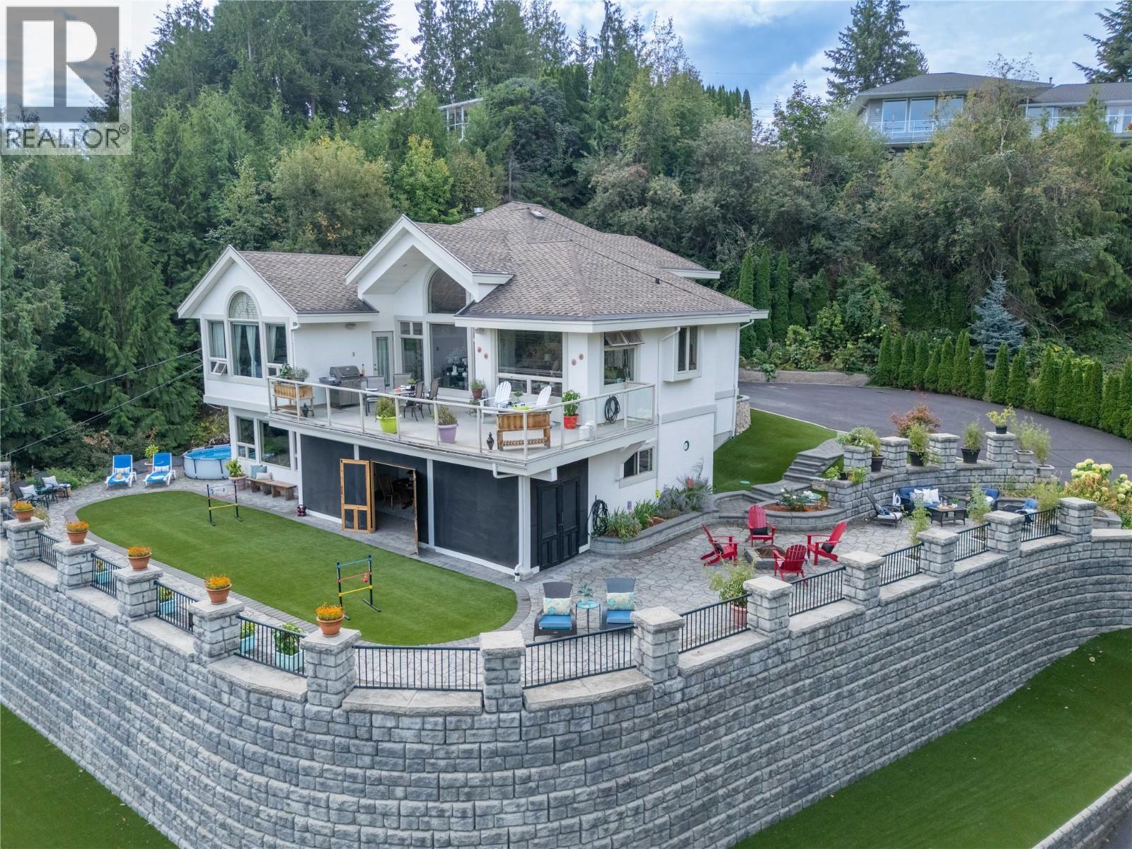 2422 Waverly Drive, blind bay, British Columbia