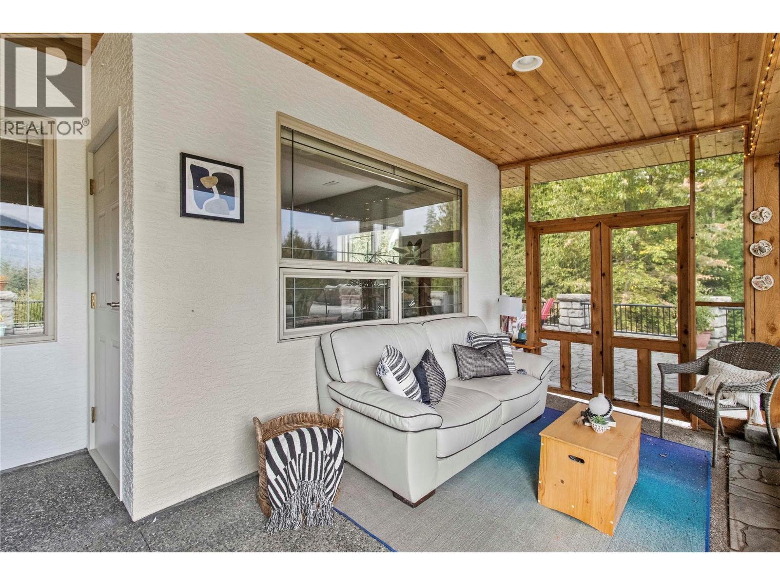 2422 Waverly Drive, Blind Bay, British Columbia  V0E 1H2 - Photo 59 - 10388921
