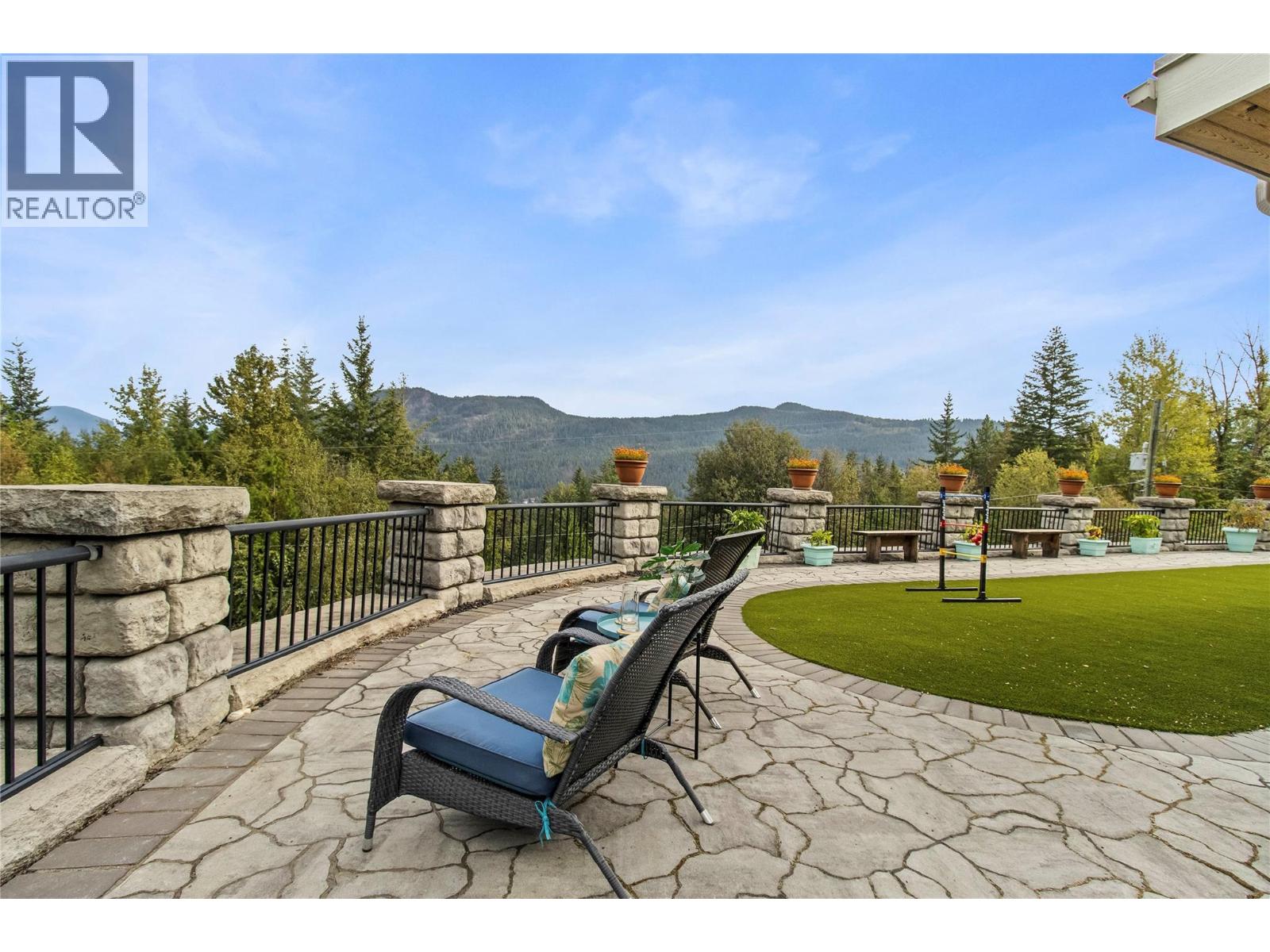 2422 Waverly Drive, Blind Bay, British Columbia  V0E 1H2 - Photo 66 - 10388921