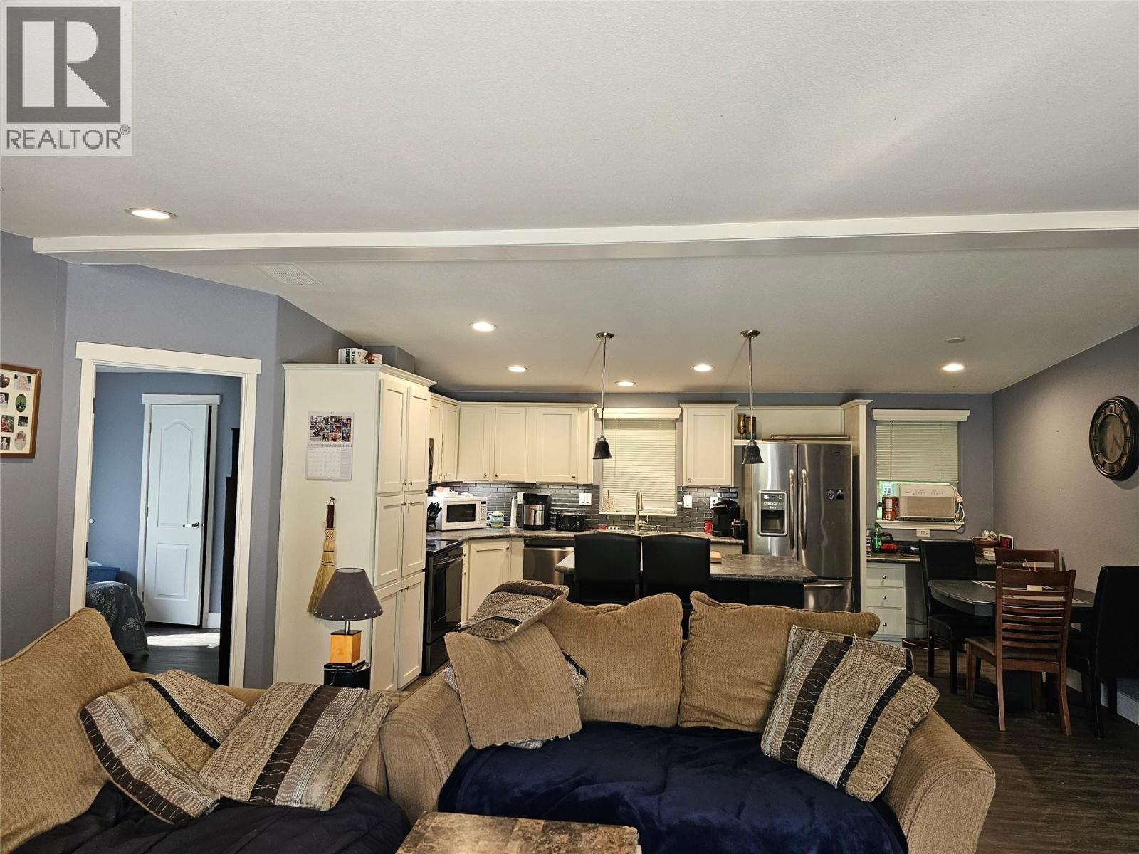 2385 Eva Road, Lee Creek, British Columbia  V0E 1M4 - Photo 26 - 10390764