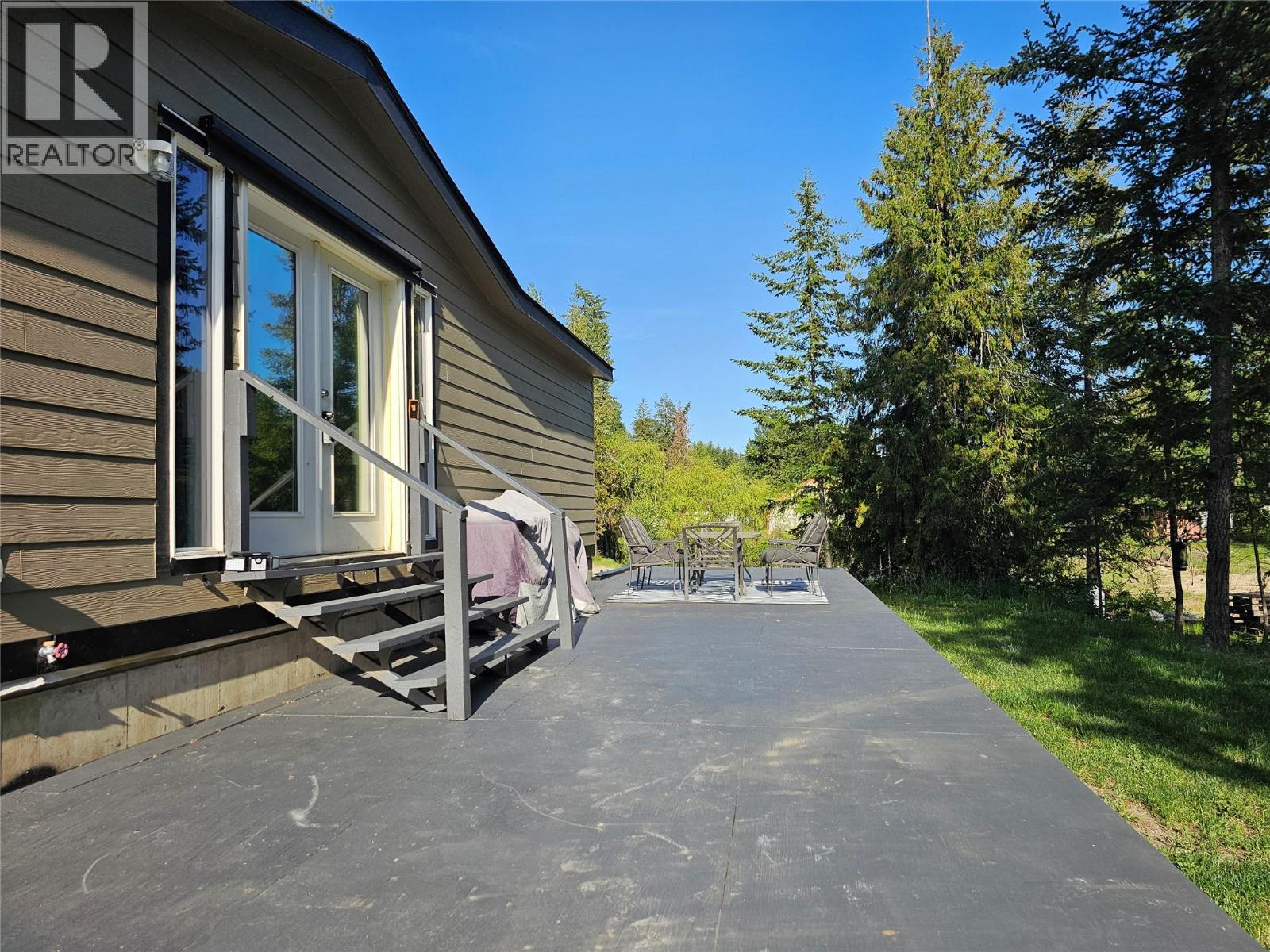 2385 Eva Road, Lee Creek, British Columbia  V0E 1M4 - Photo 48 - 10390764