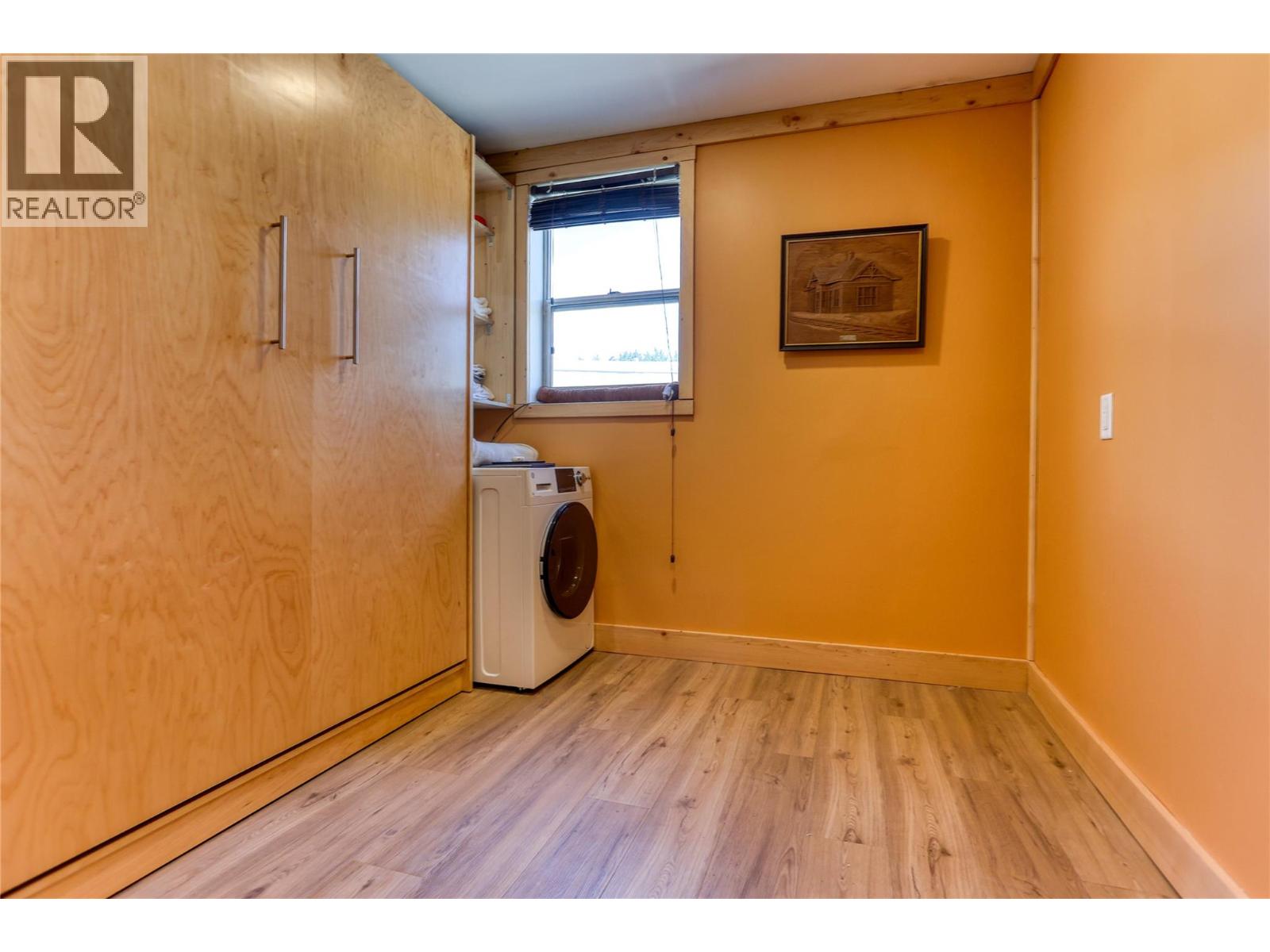2044 Washington Street Unit# 10, Rossland, British Columbia  V0G 1Y0 - Photo 14 - 10389795