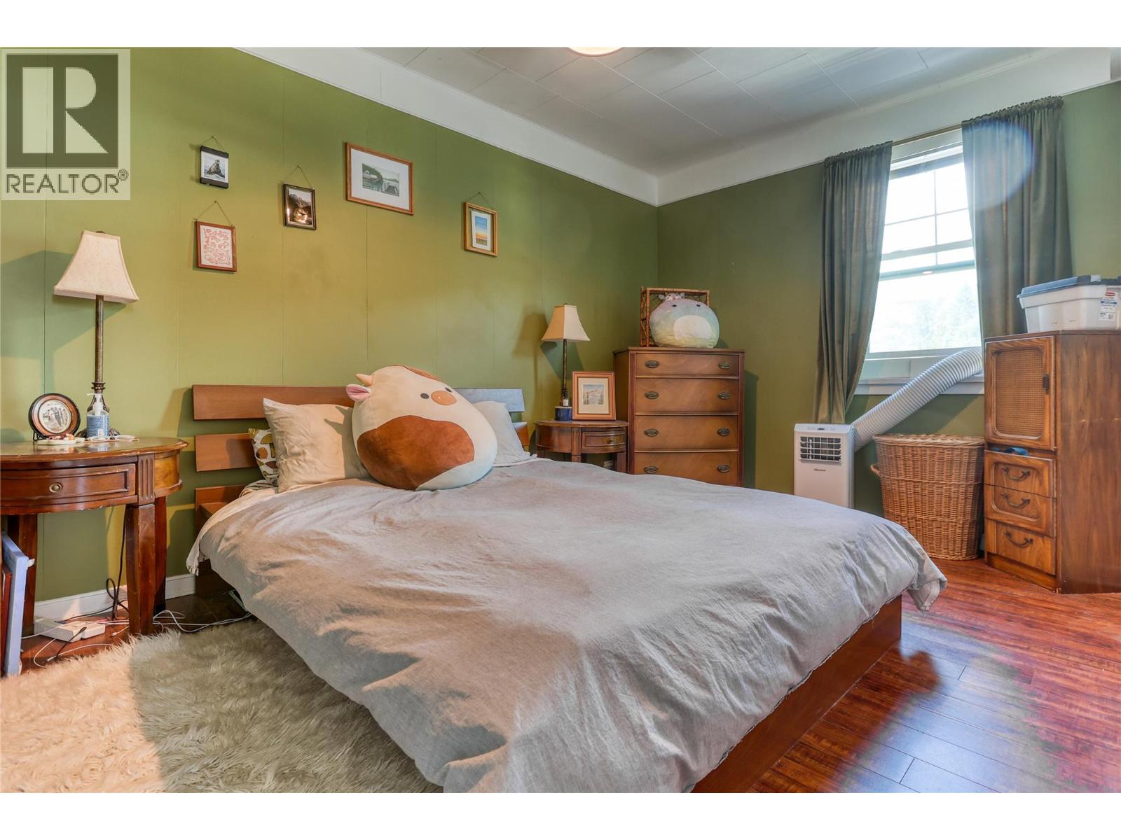 2044 Washington Street Unit# 10, Rossland, British Columbia  V0G 1Y0 - Photo 3 - 10389795