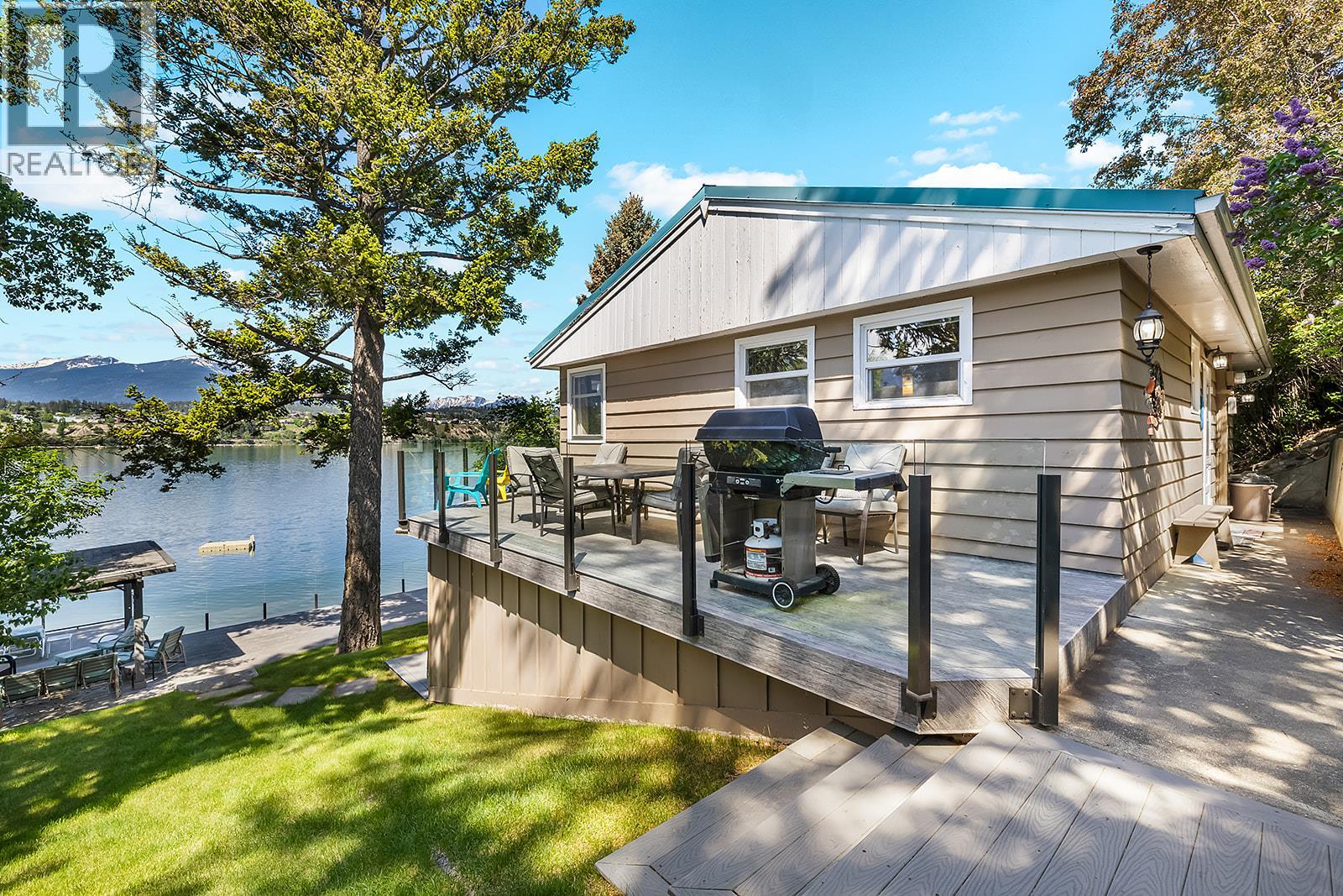 695 Lakeview Road, Invermere, British Columbia  V0A 1K3 - Photo 8 - 10388317