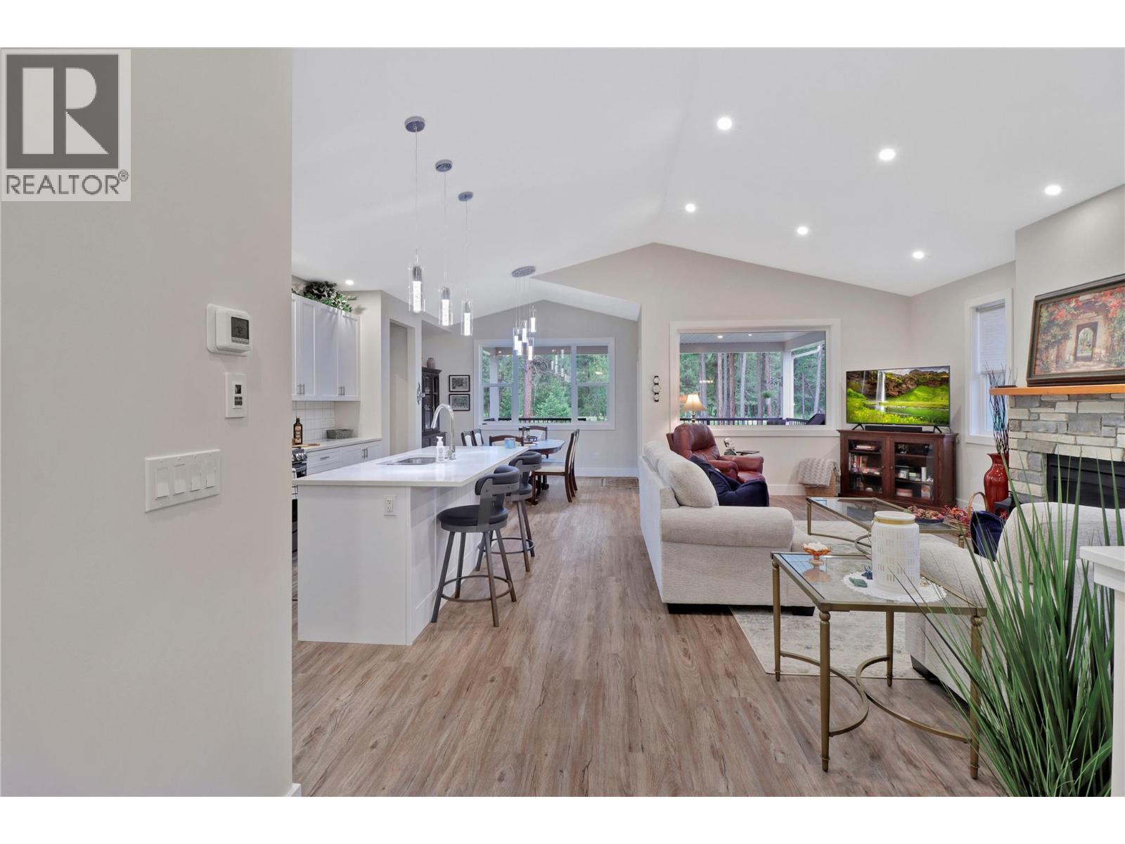 245 Shadow Mountain Boulevard, Cranbrook, British Columbia  V1C 0C6 - Photo 11 - 10390420