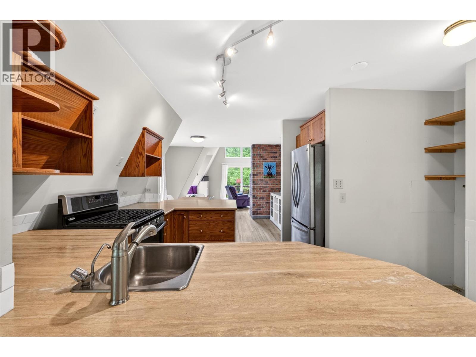 7346 Harrop Procter Road, Procter, British Columbia  V1L 6R4 - Photo 10 - 10390770