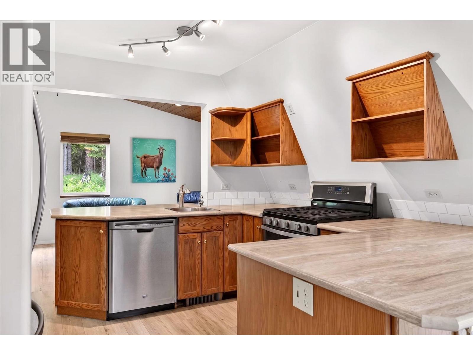 7346 Harrop Procter Road, Procter, British Columbia  V1L 6R4 - Photo 12 - 10390770