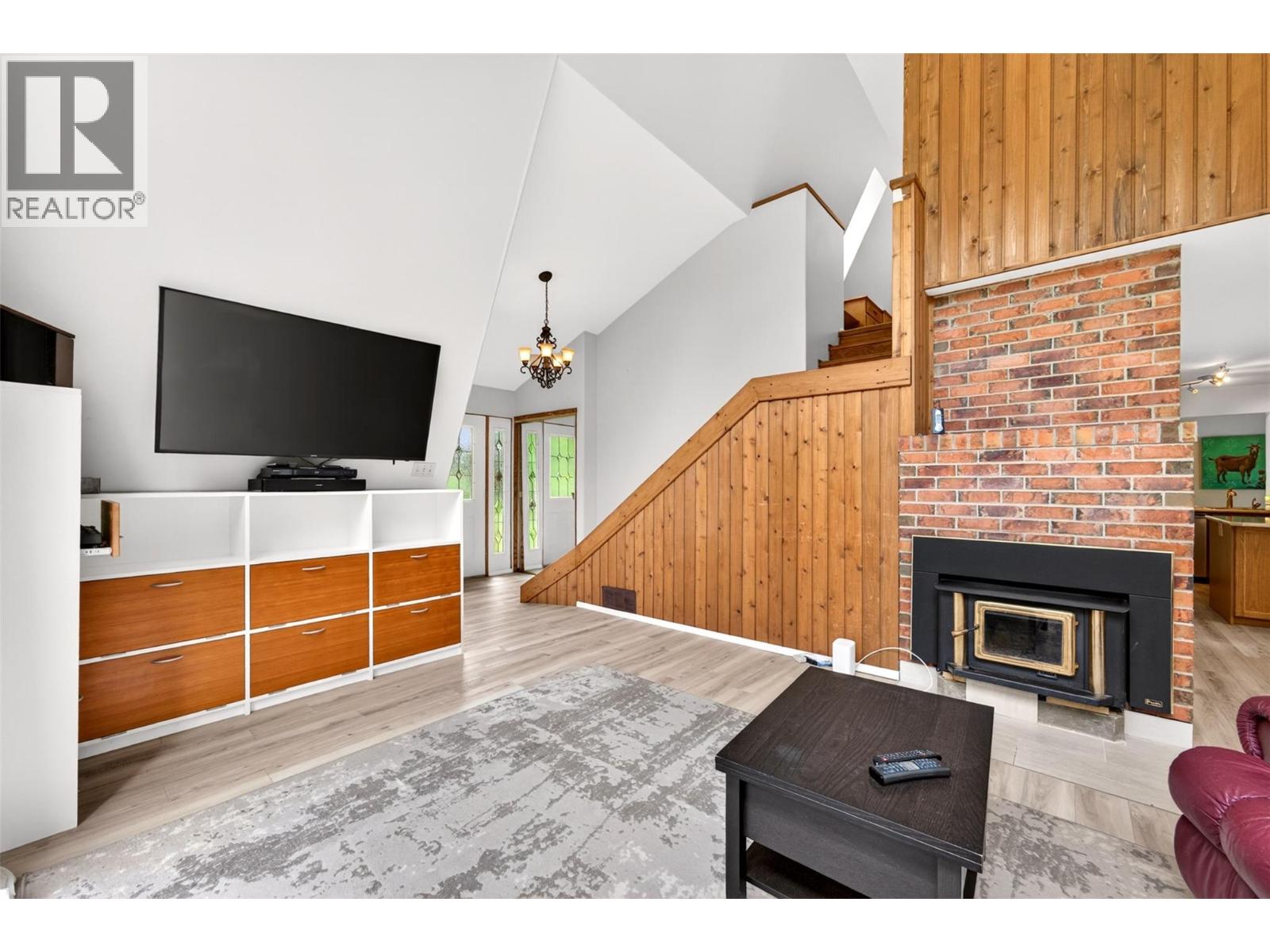 7346 Harrop Procter Road, Procter, British Columbia  V1L 6R4 - Photo 17 - 10390770