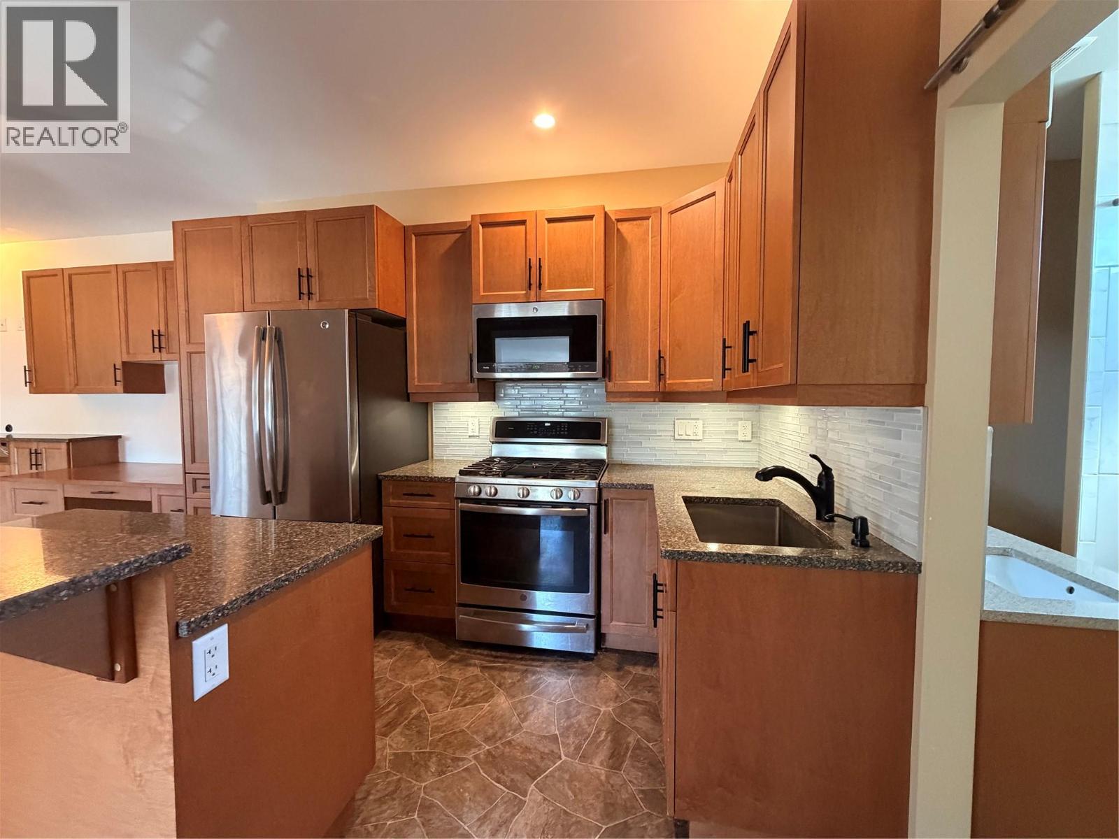 8000 Highland Road Unit# 164, Vernon, British Columbia  V1B 3W5 - Photo 17 - 10390336