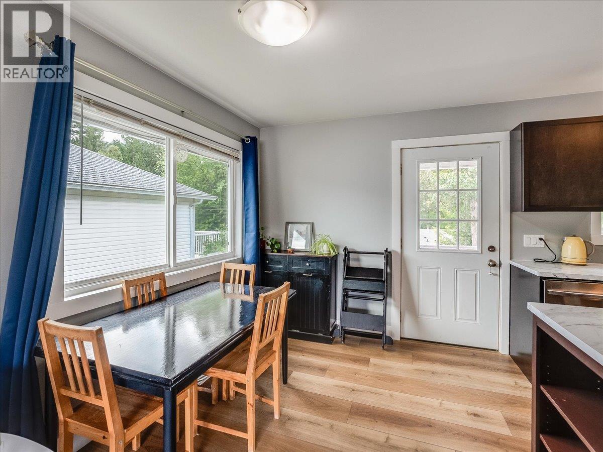 856 7th Avenue, Castlegar, British Columbia  V1N 1R9 - Photo 17 - 10390813