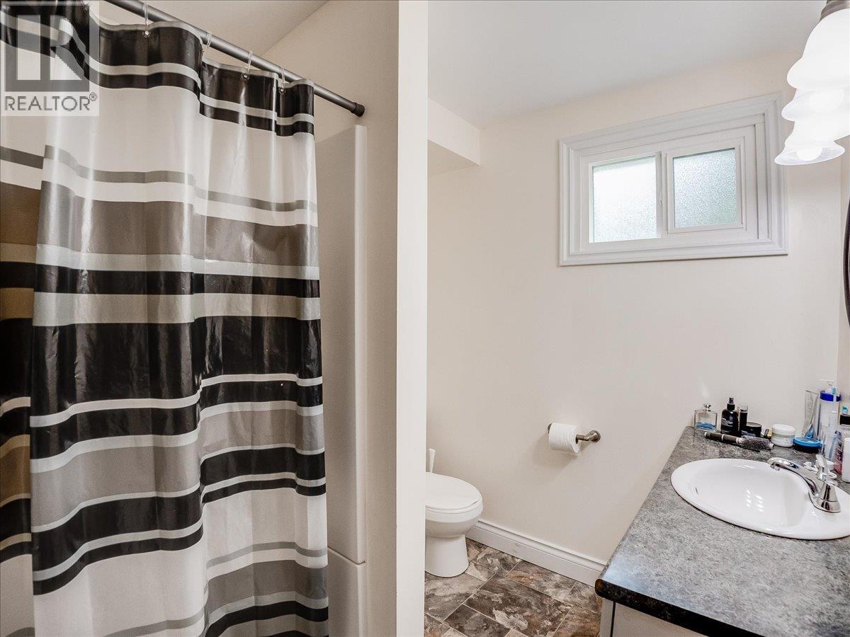 856 7th Avenue, Castlegar, British Columbia  V1N 1R9 - Photo 44 - 10390813