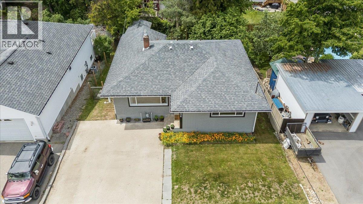 856 7th Avenue, Castlegar, British Columbia  V1N 1R9 - Photo 53 - 10390813