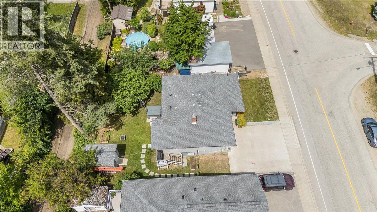 856 7th Avenue, Castlegar, British Columbia  V1N 1R9 - Photo 58 - 10390813