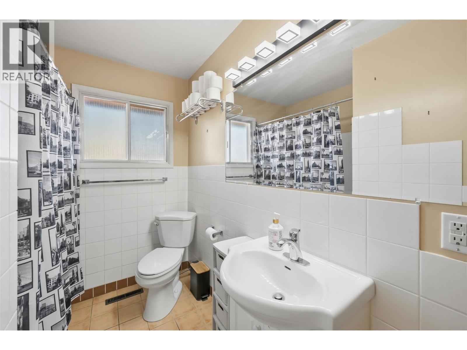 459 Penticton Avenue, Penticton, British Columbia  V2A 2M5 - Photo 28 - 10390355