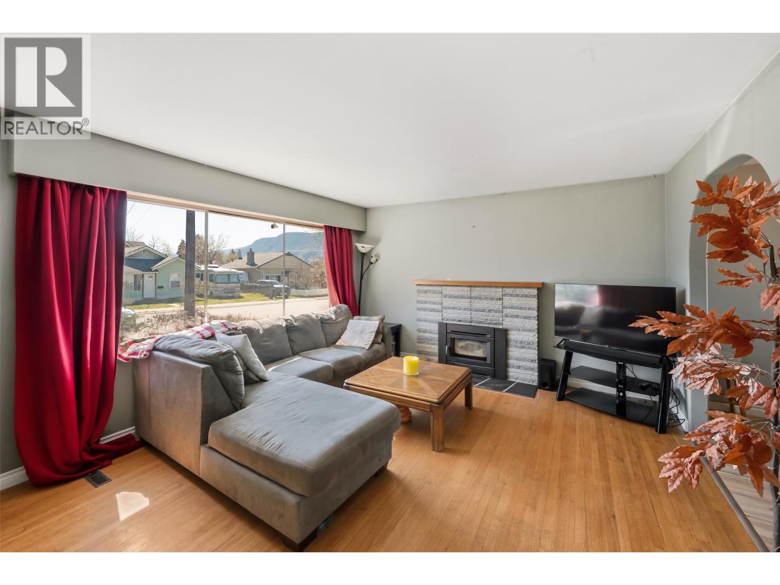 459 Penticton Avenue, Penticton, British Columbia  V2A 2M5 - Photo 6 - 10390355
