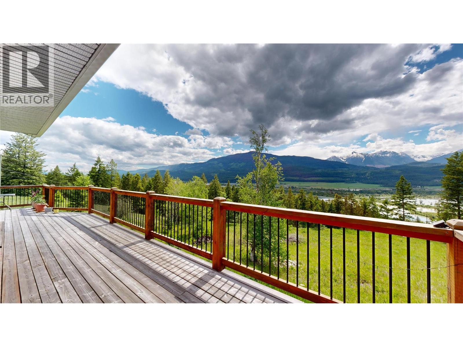 2660 95 Highway, Brisco, British Columbia  V0A 1B0 - Photo 17 - 10390601