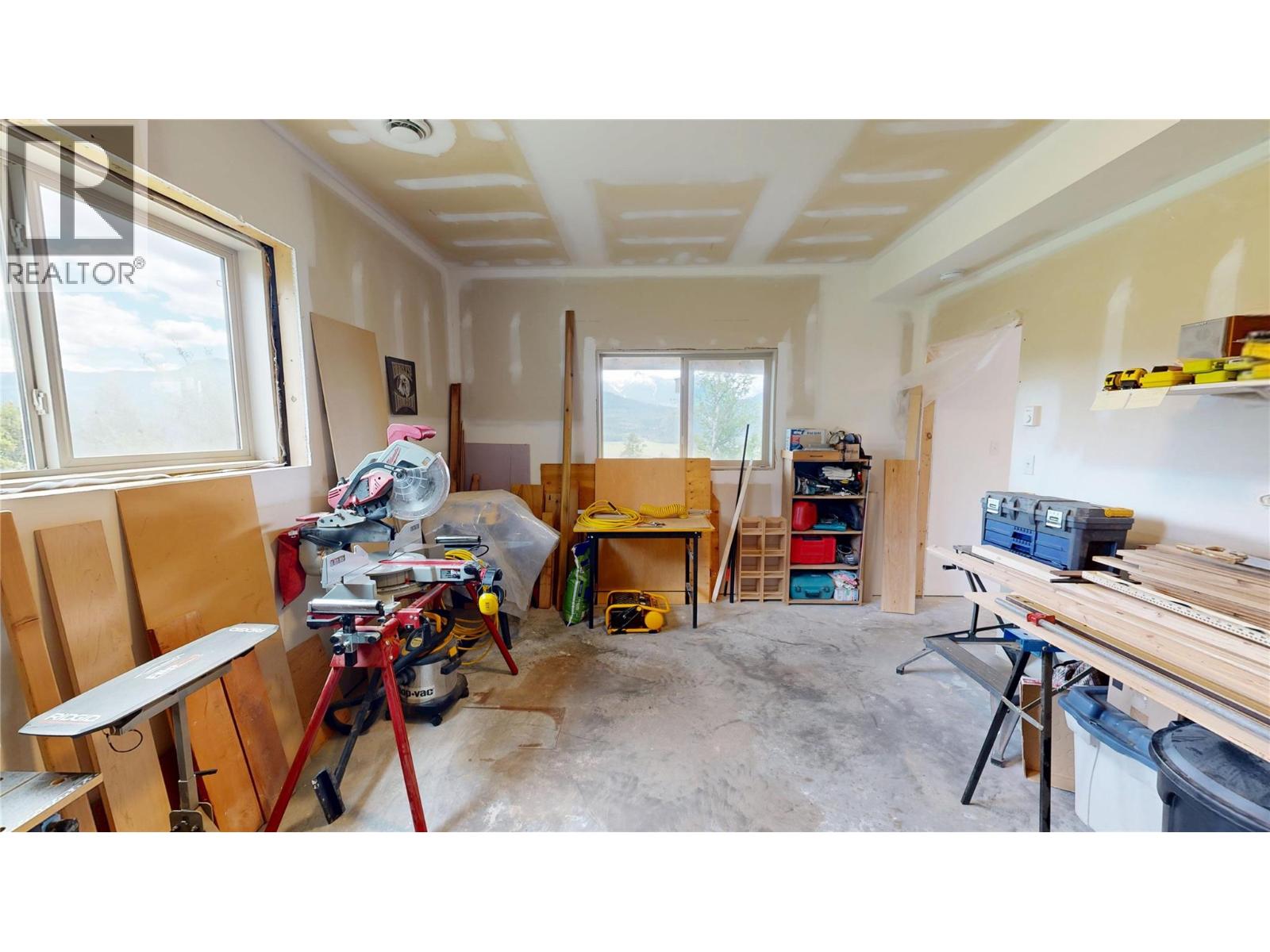 2660 95 Highway, Brisco, British Columbia  V0A 1B0 - Photo 26 - 10390601