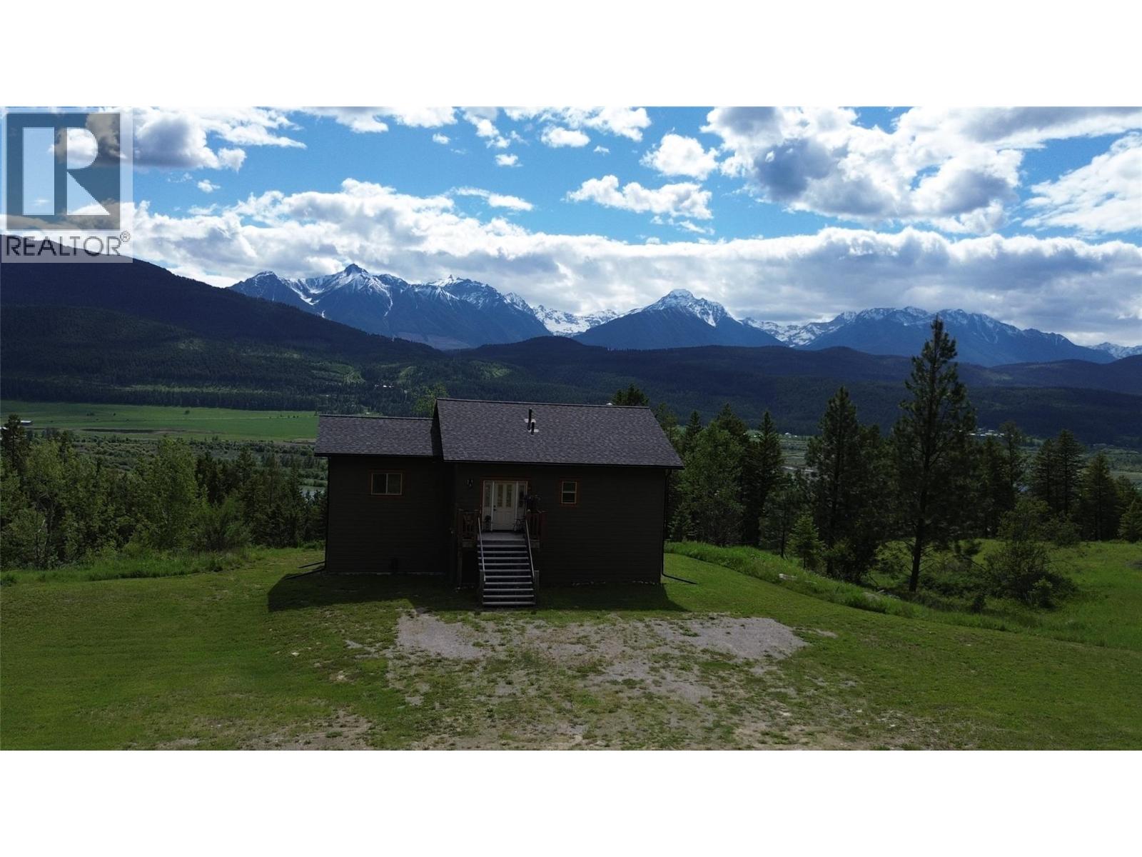 2660 95 Highway, Brisco, British Columbia  V0A 1B0 - Photo 3 - 10390601