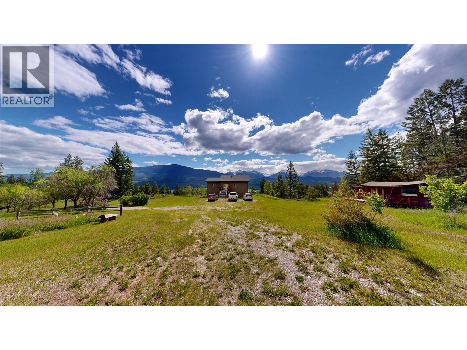 2660 95 Highway, Brisco, British Columbia  V0A 1B0 - Photo 36 - 10390601