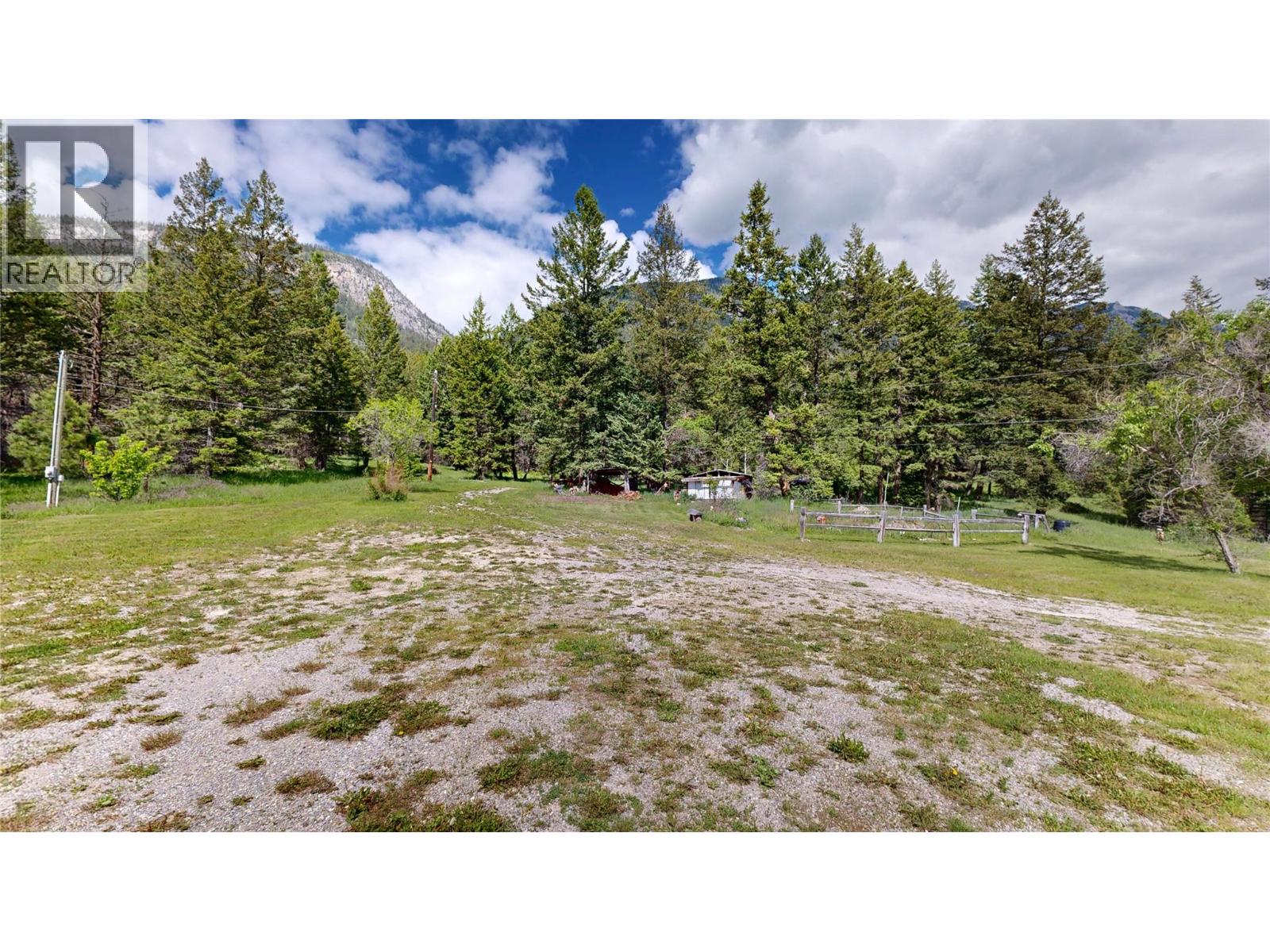 2660 95 Highway, Brisco, British Columbia  V0A 1B0 - Photo 42 - 10390601