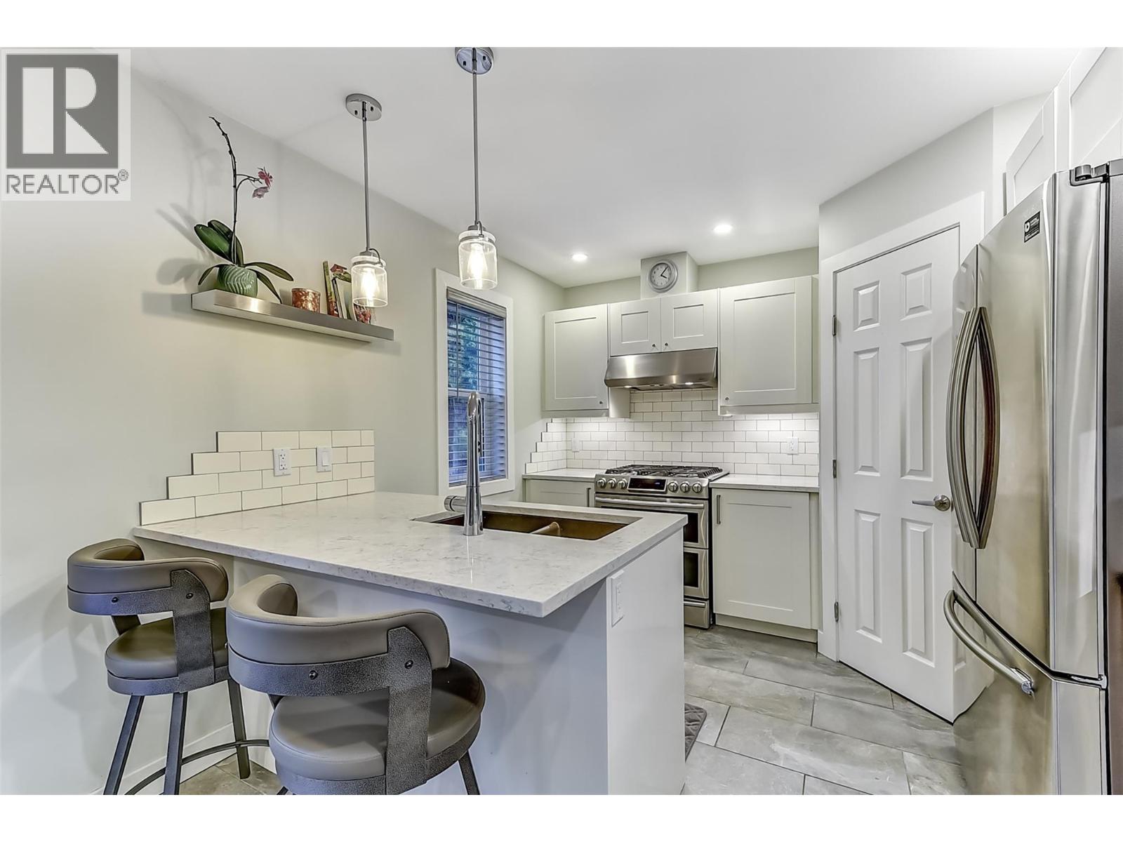 2202 Aberdeen Street, Kelowna, British Columbia  V1Y 2T4 - Photo 5 - 10390422
