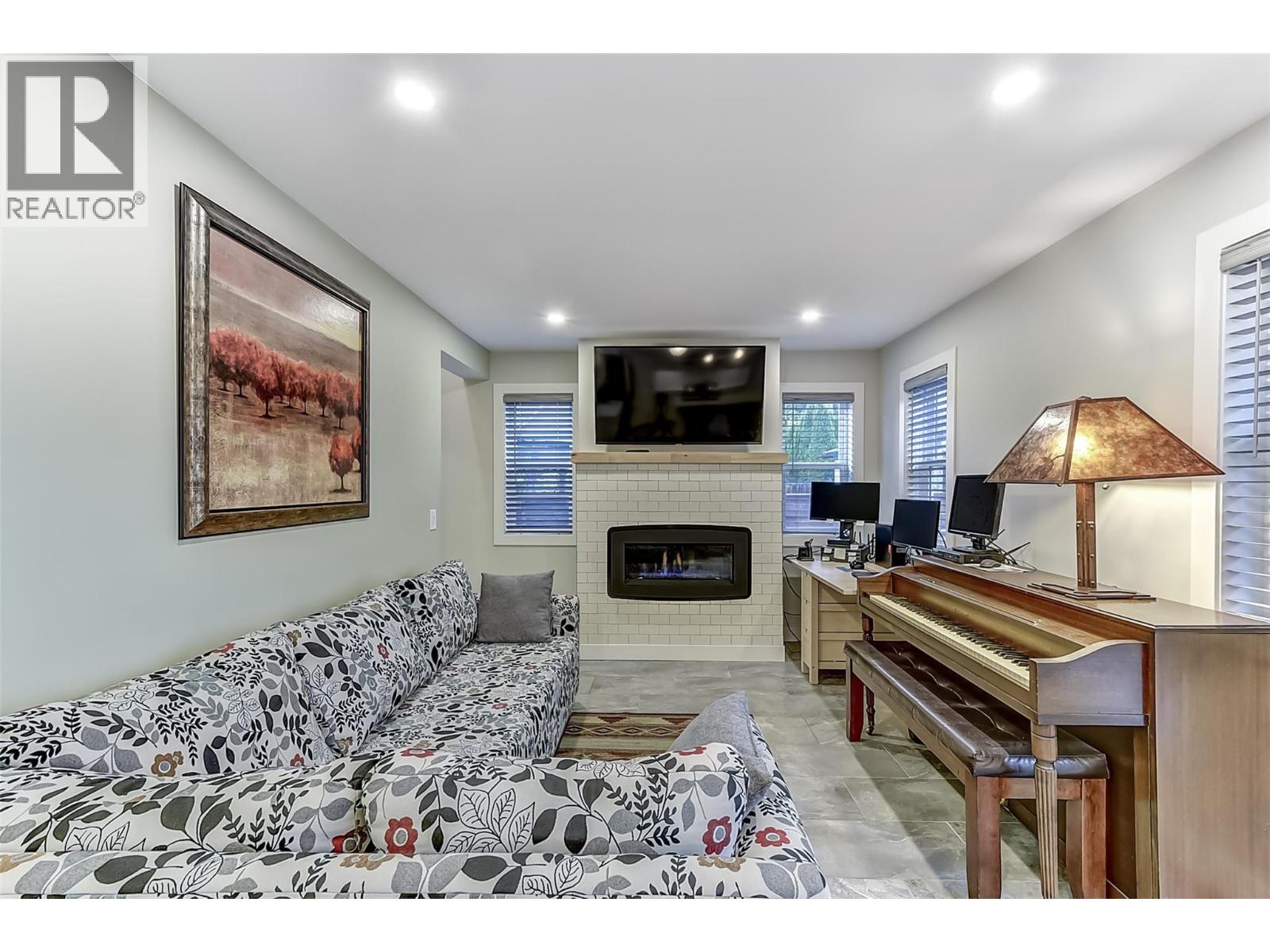 2202 Aberdeen Street, Kelowna, British Columbia  V1Y 2T4 - Photo 9 - 10390422