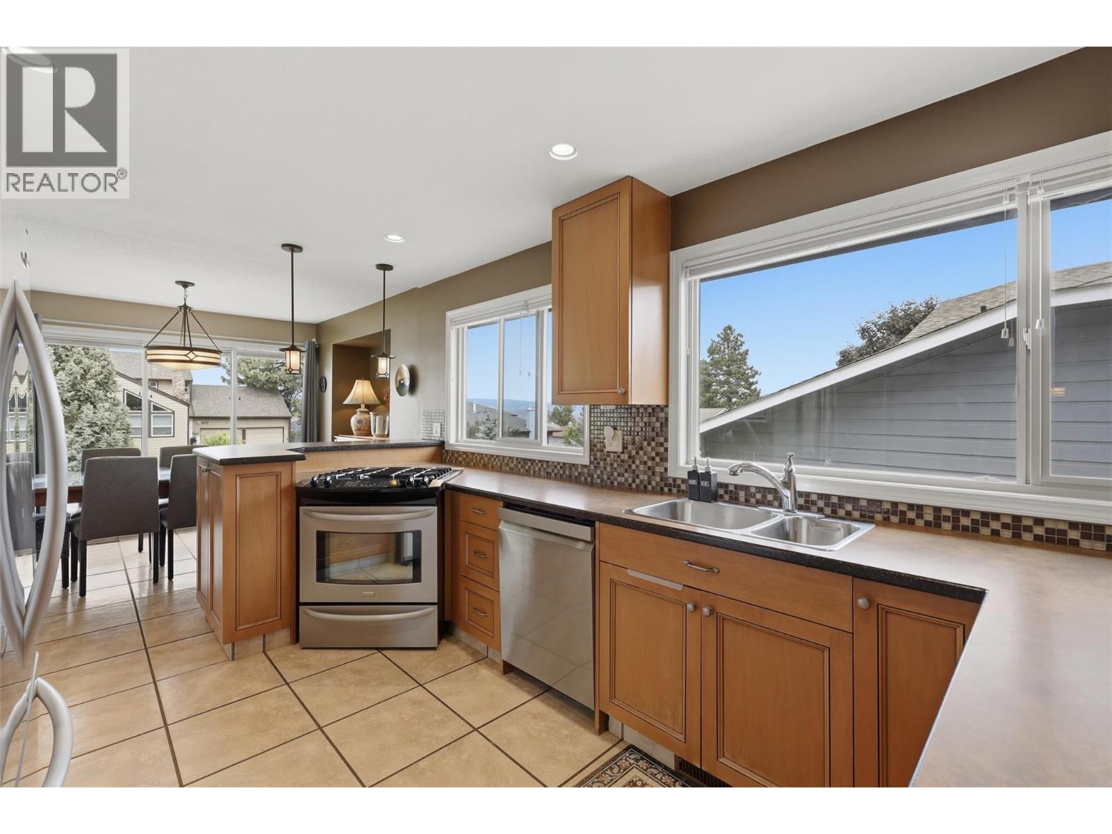 2057 Hampshire Drive, Kamloops, British Columbia  V1S 1E9 - Photo 19 - 10390804